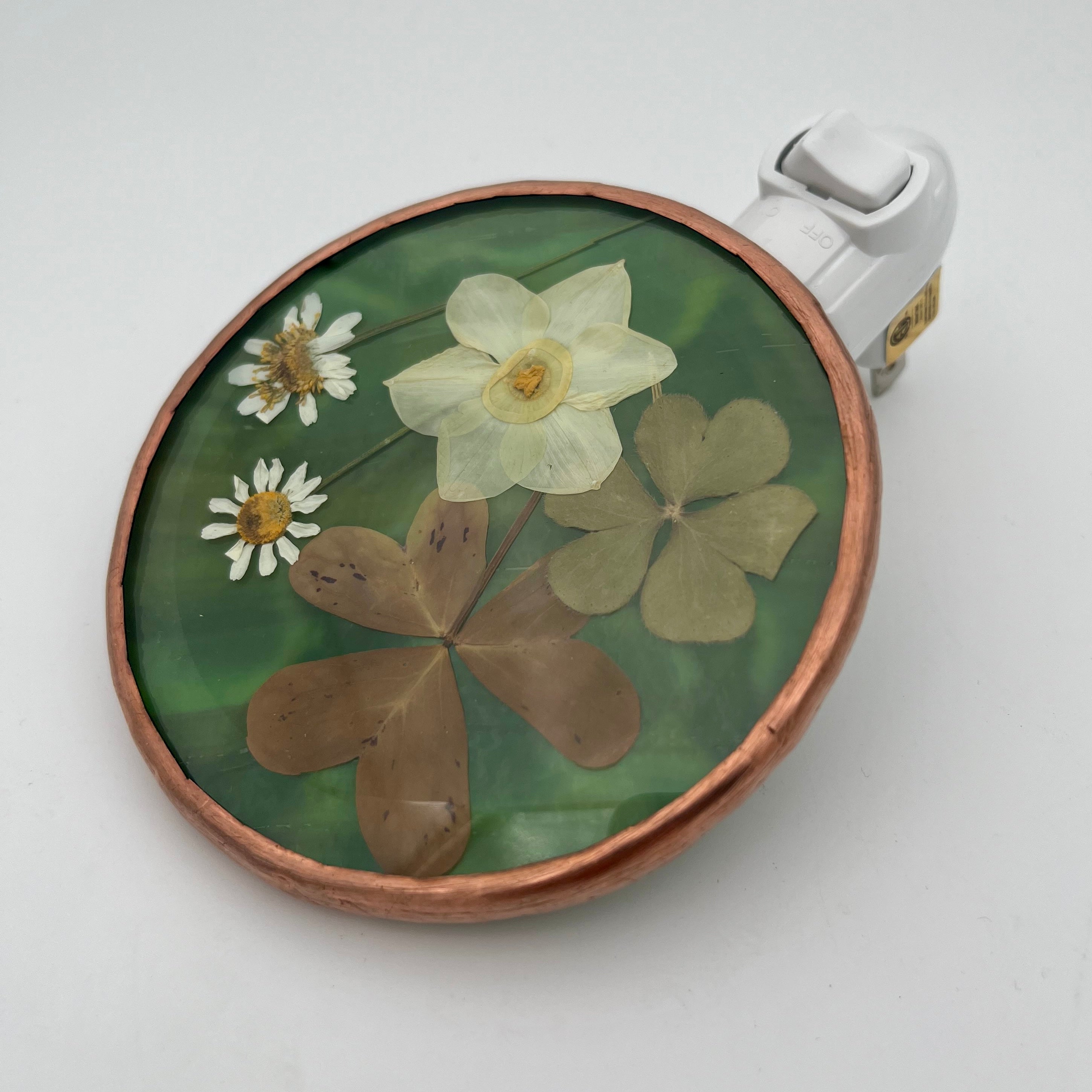 Saoirse Green Clover Stained Glass Night Light