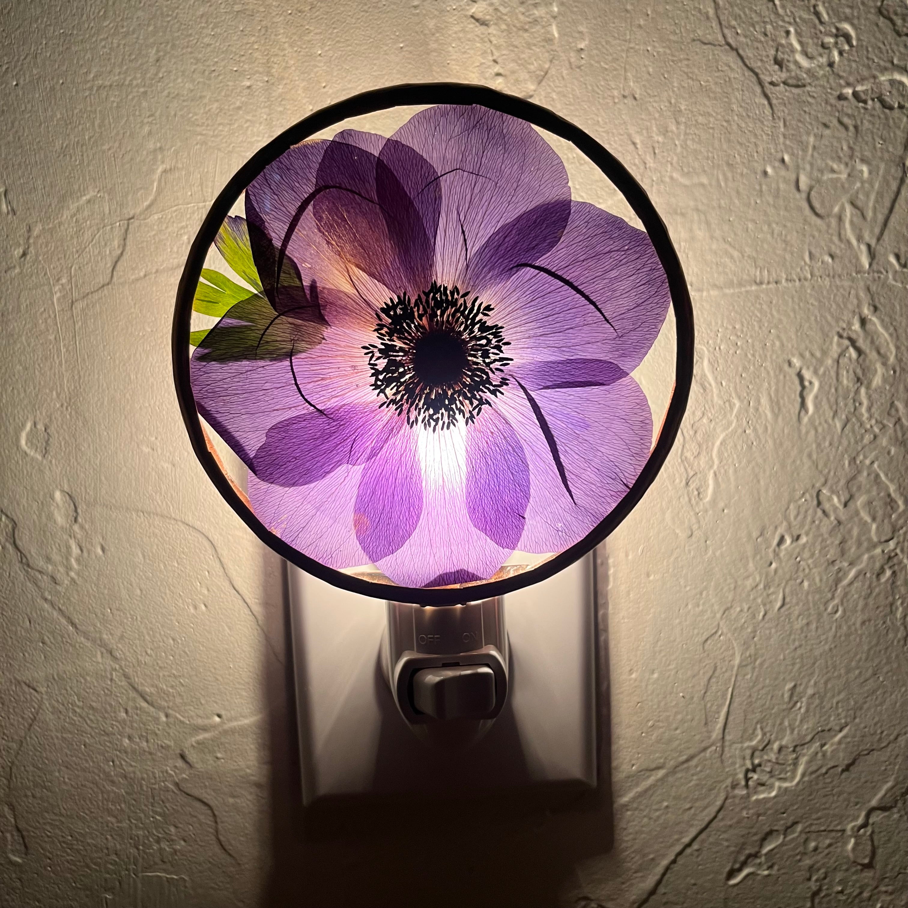 Luna Purple Anemone Stained Glass Night Light