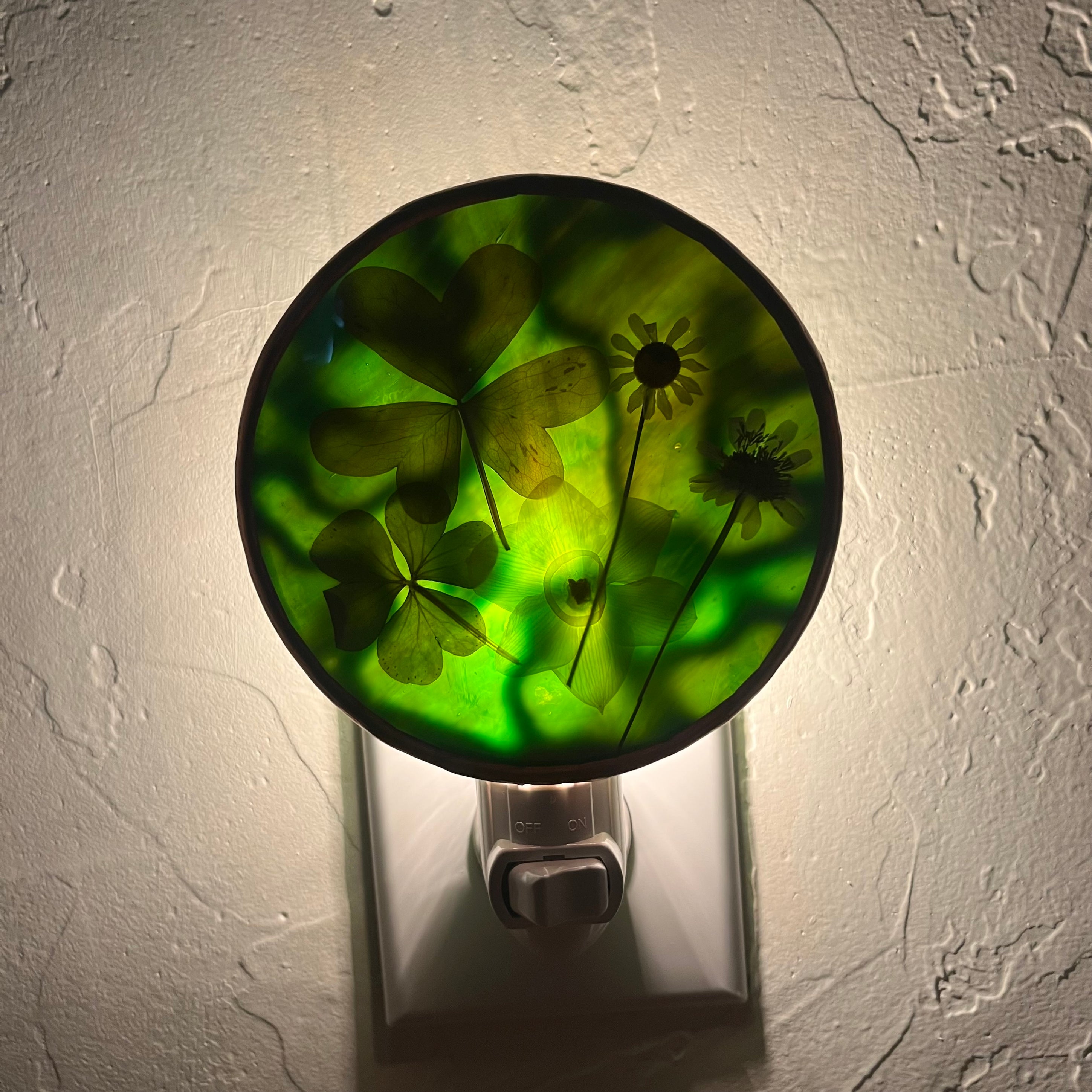 Saoirse Green Clover Stained Glass Night Light