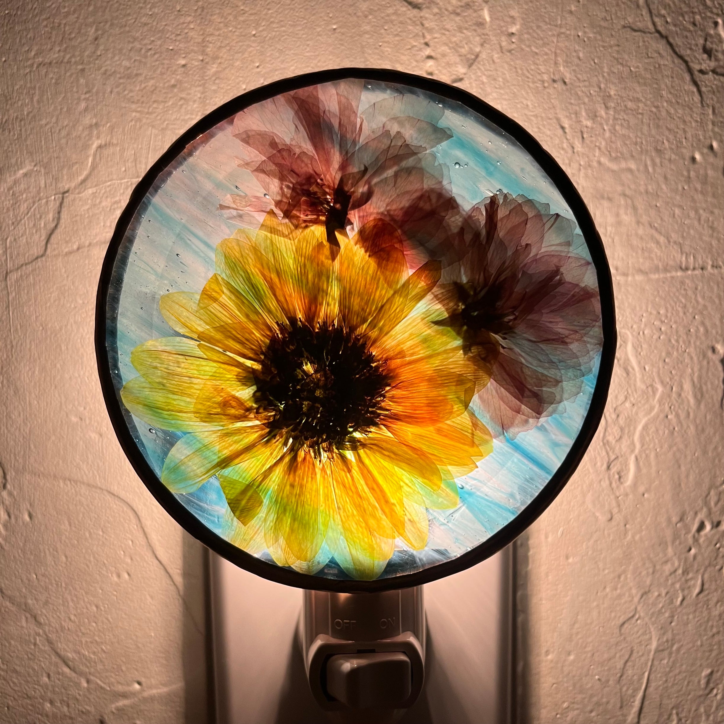 Cindy Sunflower Stained Glass Night Light
